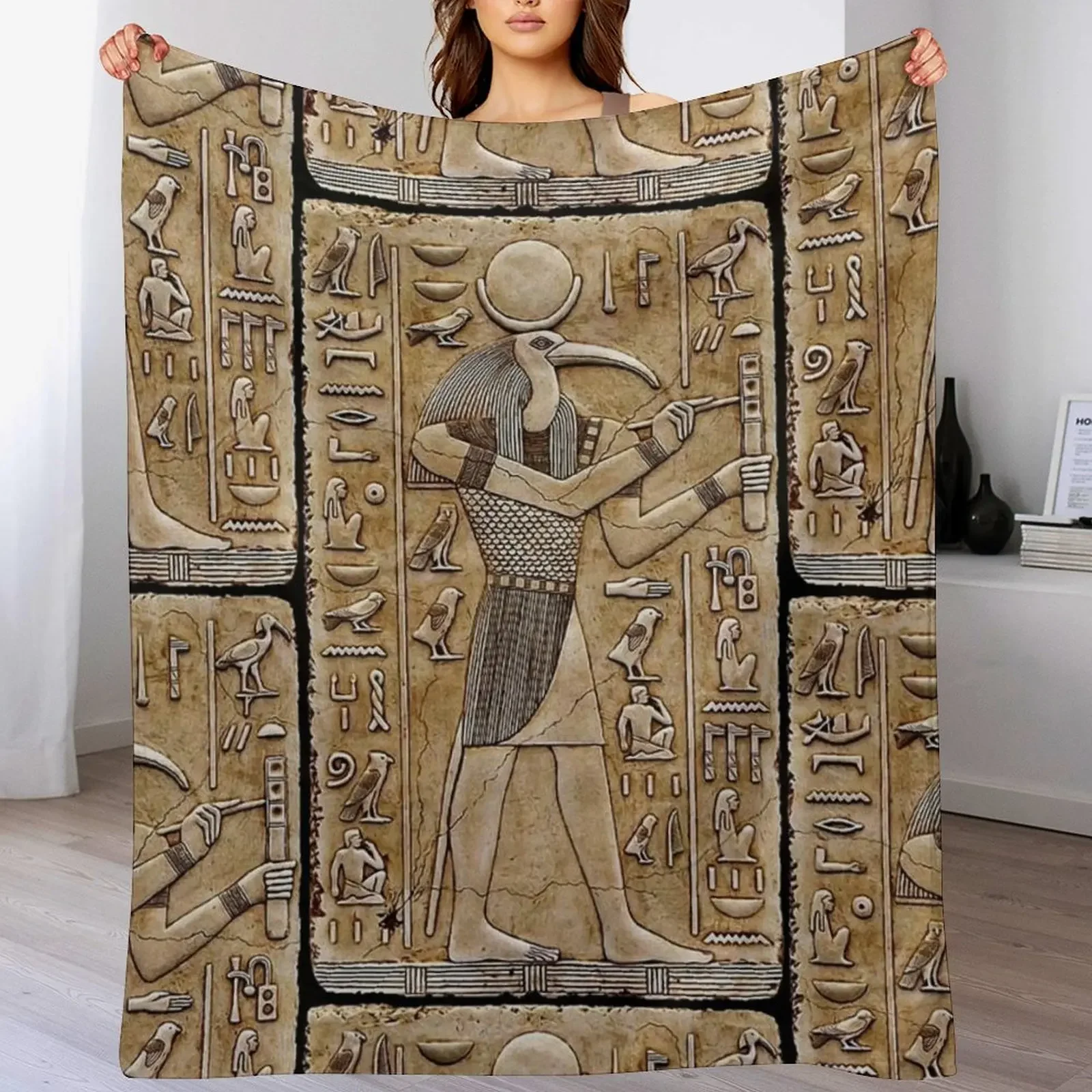 

Thoth -Ancient Egyptian deity Throw Blanket Picnic Luxury Throw Bed covers Vintage Blankets