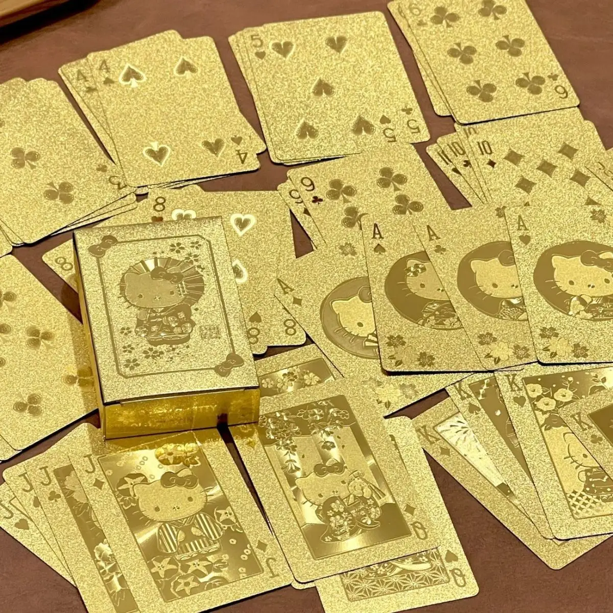 Hello Kitty Speelkaarten Anime Kawaii Kt Kat Rijke Gouden Cartoon Kinderen Jongens Meisjes Kaart Waterdicht Bordspel Speelgoed Geschenken