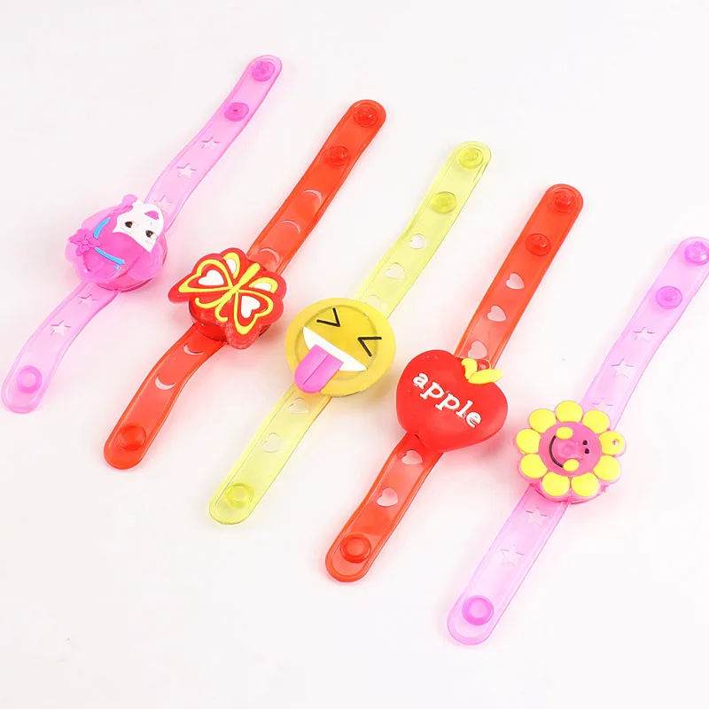 Light Up Watch com este desenho animado divertido, Os presentes perfeitos para crianças, 12pcs AliExpress 15-15