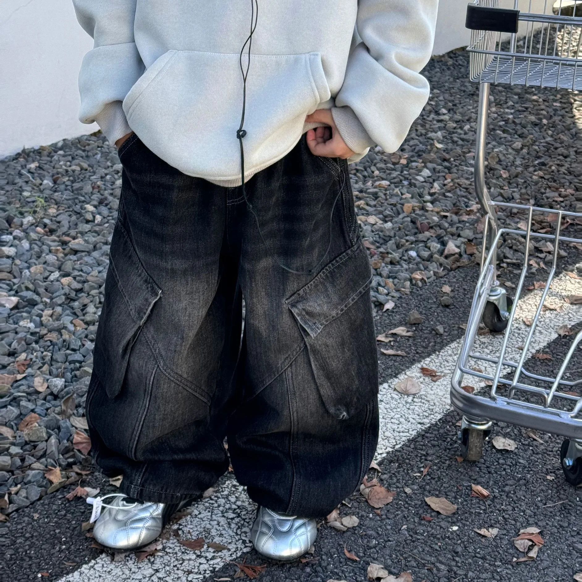 

Children Clothes Kids Casual Denim Pants 2025 Winter New American Retro Fleece Jeans Boys Fashionable Simple Loose Jeans