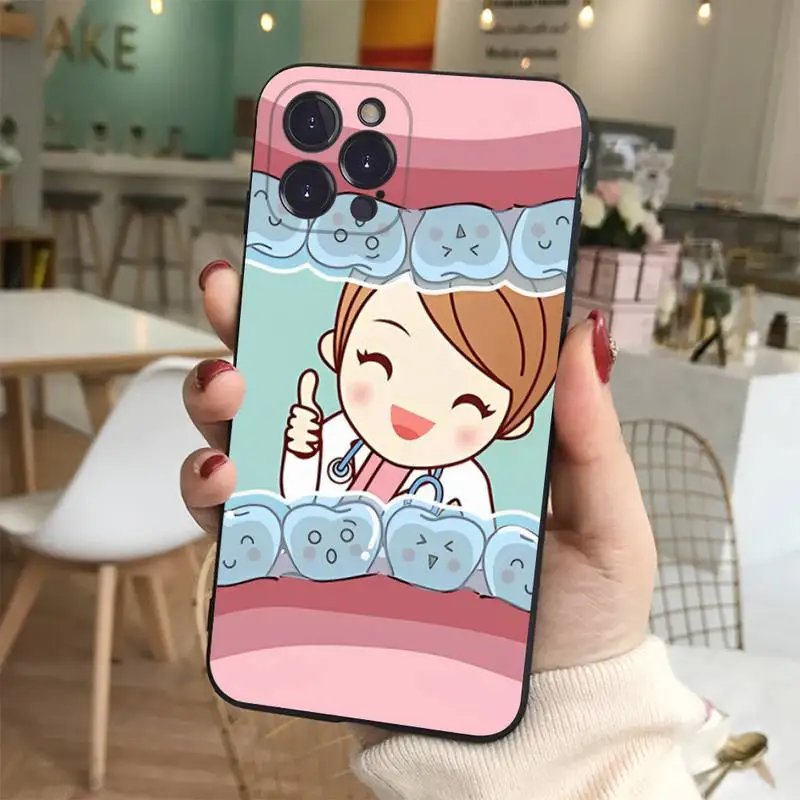 Cute Dentist Teeth Phone Case For iPhone 14 11 12 13 Mini Pro Max 8 7 6 6S Plus X SE 2020 XR XS Funda Case