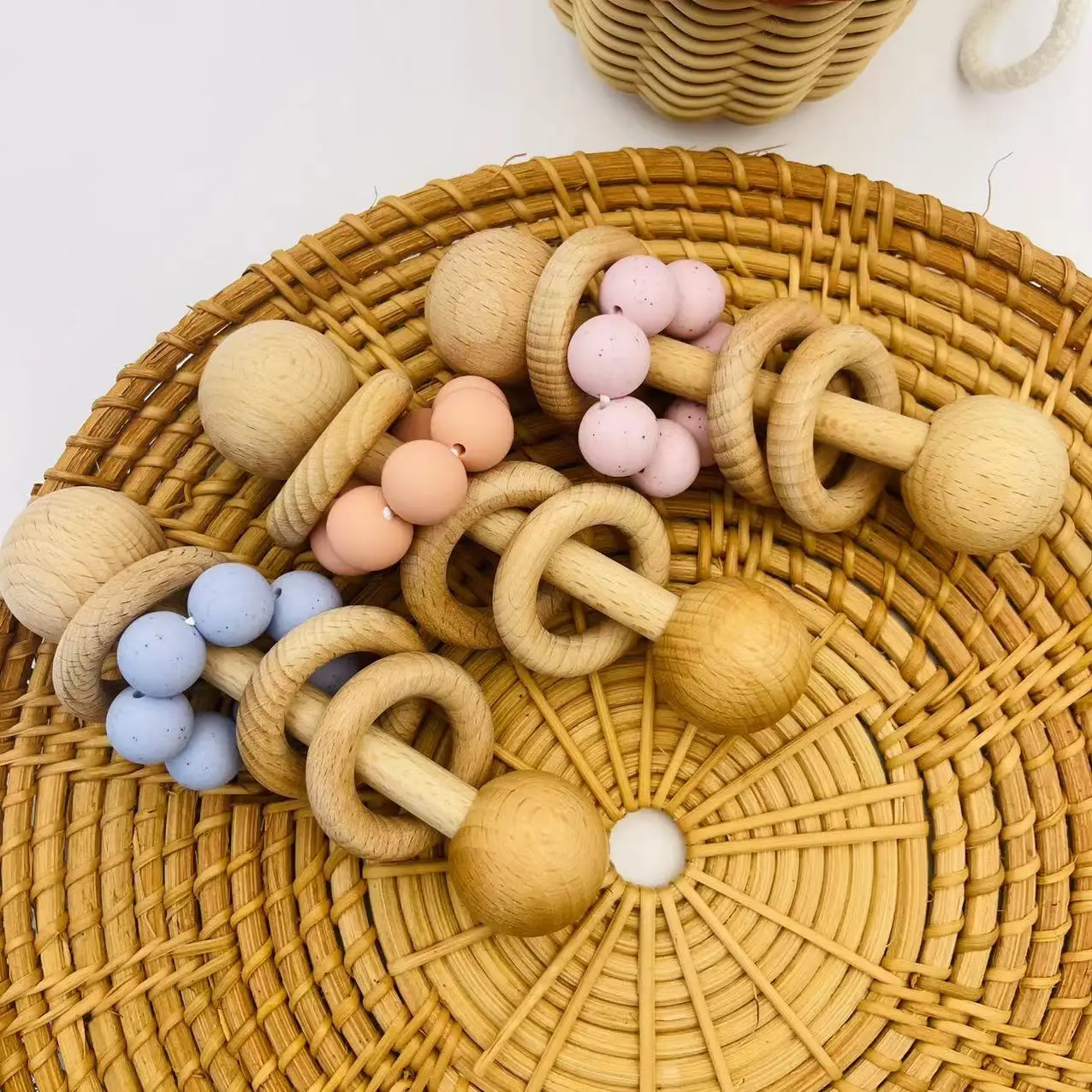 Baby Toys Beech Wooden Rattle Hand Bells Baby Nursing Teether Toys Silicone Beads Wooden Beech Ring Beads Newborn Accessories