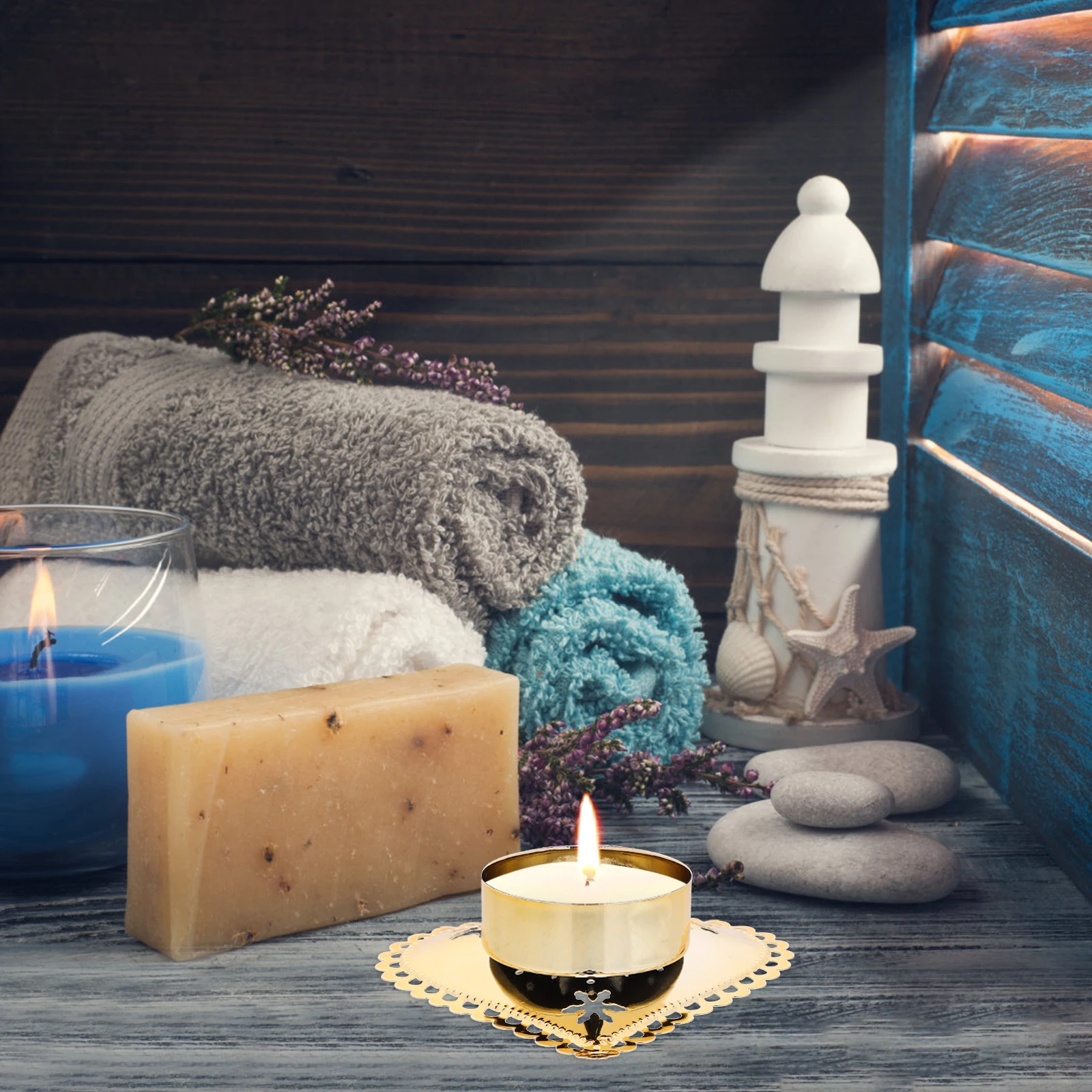 

2Pcs Heart Design Holder Metal Christmas Tealight Stand for Tabletop Xmas Decor Desktop Candlestick Holder