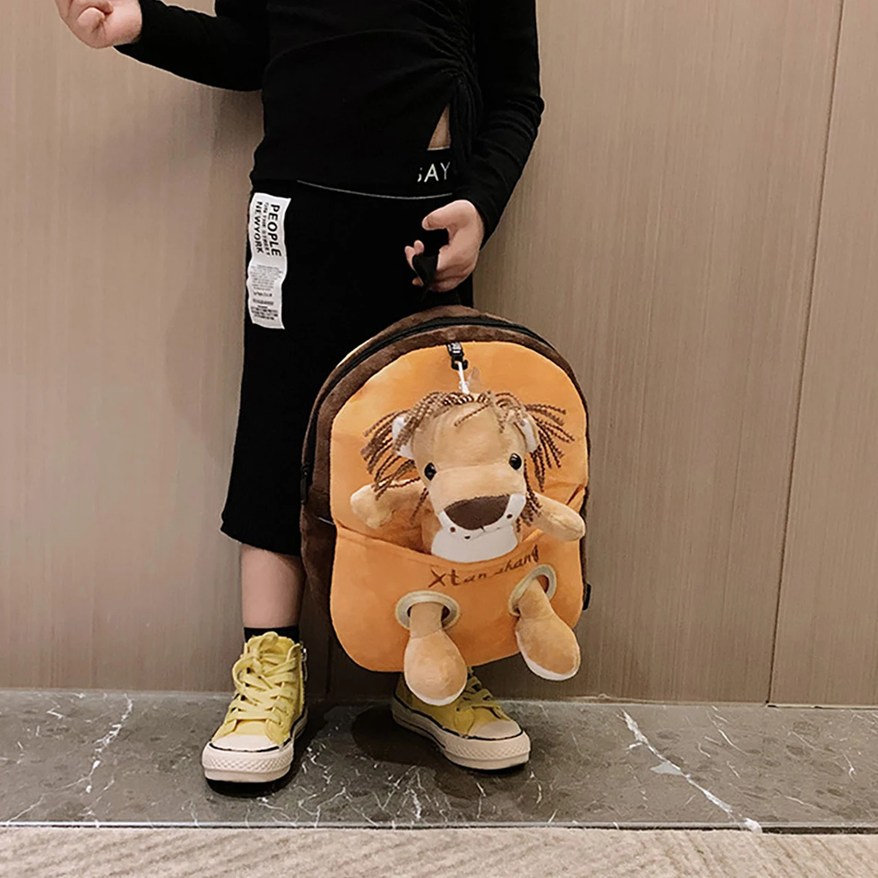 Thumbnail 4 - #7 Low Cost Kids Cartoon Shoulder Bags That Work