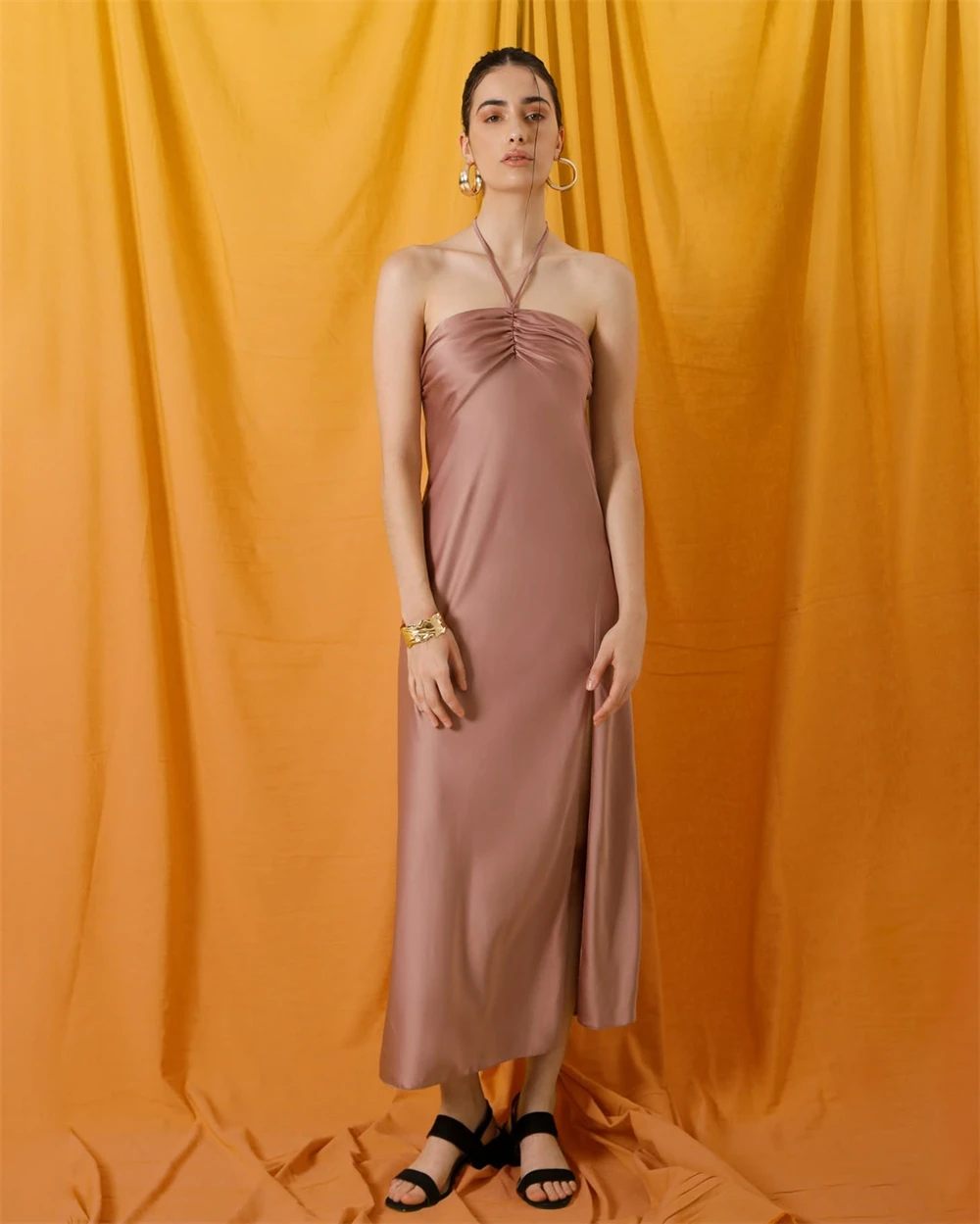 فستان سهرة أنيق مخصص من الساتان رسن رسمي بدون أكمام فستان حفلة موسيقية مزاجه سويب تراين فساتين مناسبة خاصة