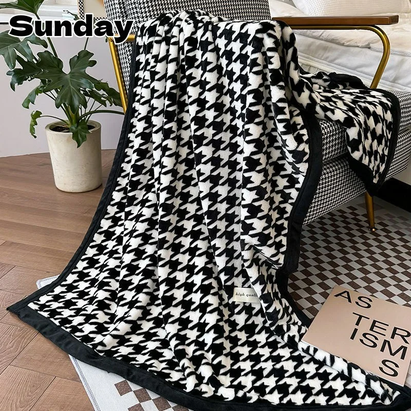 

Plaid Twill Coral Velvet Blankets for Beds Vintage Short Plush Throw Blanket Warm Black White Sofa Cover Home Decor Thin Blanket