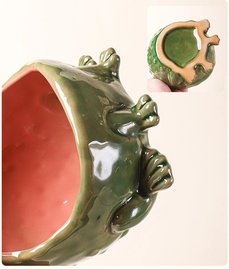 

Retro Green Frog Ashtray with Large Capacity – Windproof, Anti-Scratch, Great for Smoking & Decor