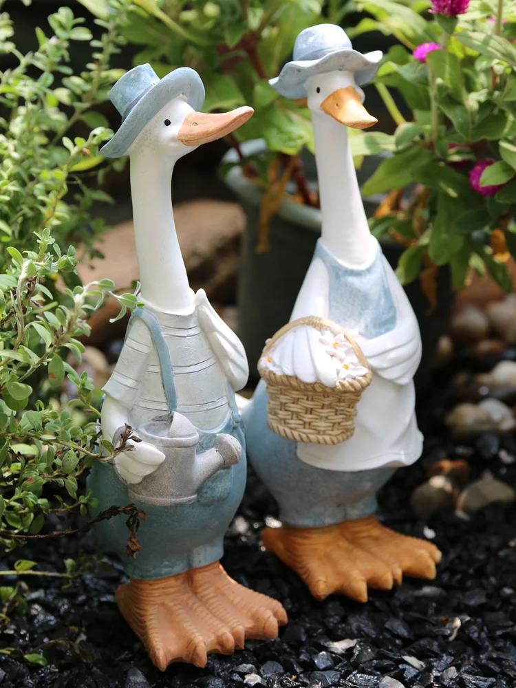 

Exterior Terrace Garden Decoration Statues Cute Outdoor Resin Duck Ornaments Simulated Animal Country House Yard Statuette Decor