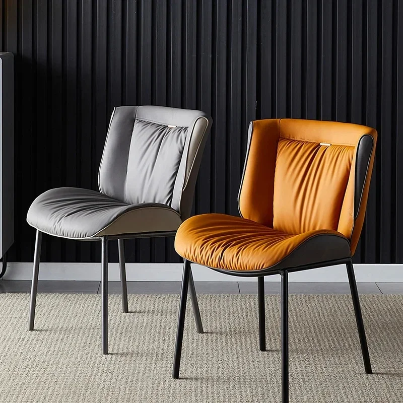 Moderne keukeneetkamerstoelen Europese luxe trendy ultralichte eetkamerstoelen Met leer beklede chaises Salle Manger-meubels