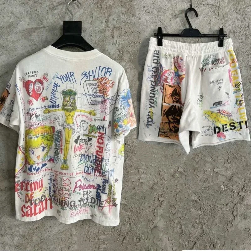 Oversized 1:1 Quality Cartoon Graffiti Print Saint Shorts Set Vinatge Street Washed Old Casual Men Women Short Sleeve Tshirts