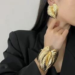 Exaggerated unique large leaf metal earrings bracelet light luxury delicate high-grade sense of temperament jewelry women