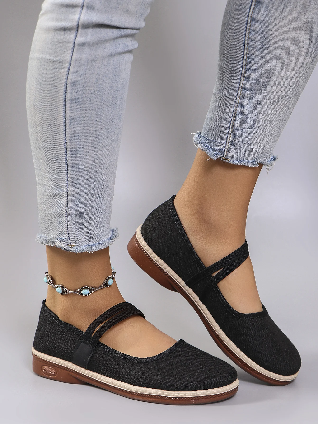 Spring New Women\'s Casual Sports Shoes Comfortable, Breathable, Lightweight, Wear resistant Lazy Shoes, Soft soled Flat Shoes