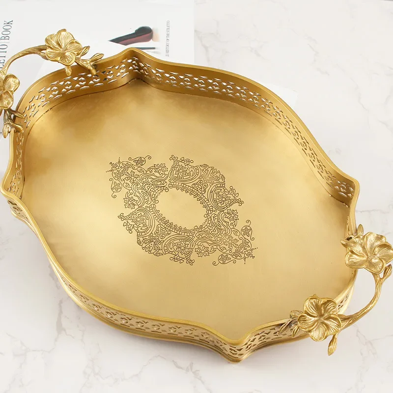 Bandeja de latón para decoración del hogar, tallada hueca hecha a mano, mesa de centro Retro de lujo, adorno de mesa, bandeja de fruta