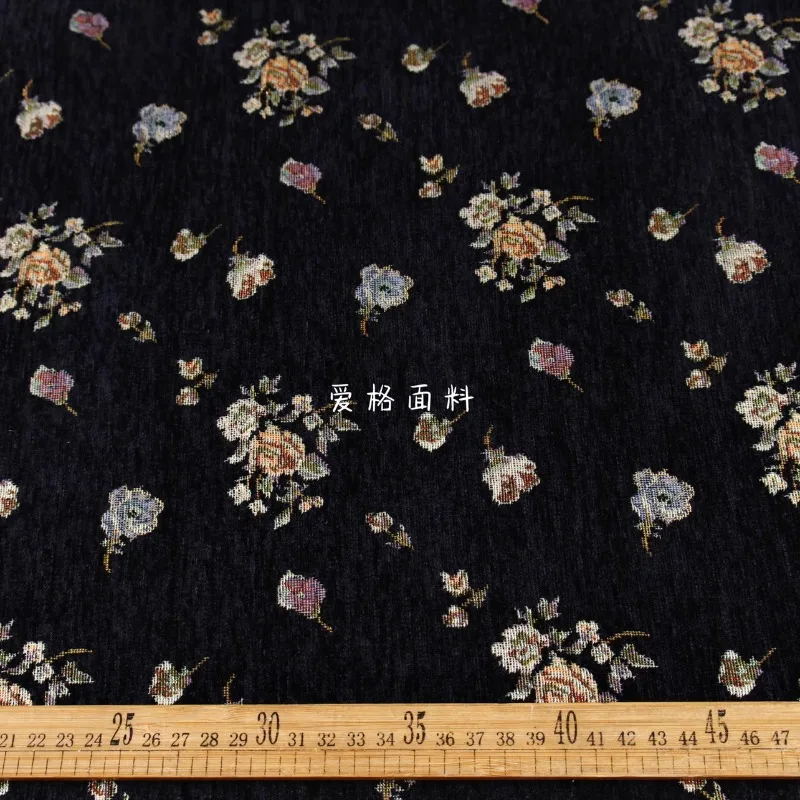 Weaving Metal Wire Chenille Jacquard Fabric Thickened Retro Style for Dress Clothing Designer Diy Sewing Material Cloth