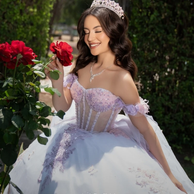 فساتين Quinceanera باللون الأزرق السماوي قبالة الكتف مزينة بفيونكة مطرز بالخرز كريستال تول حفلة عيد ميلاد حلوة 16 فستان Vestidos 15 De