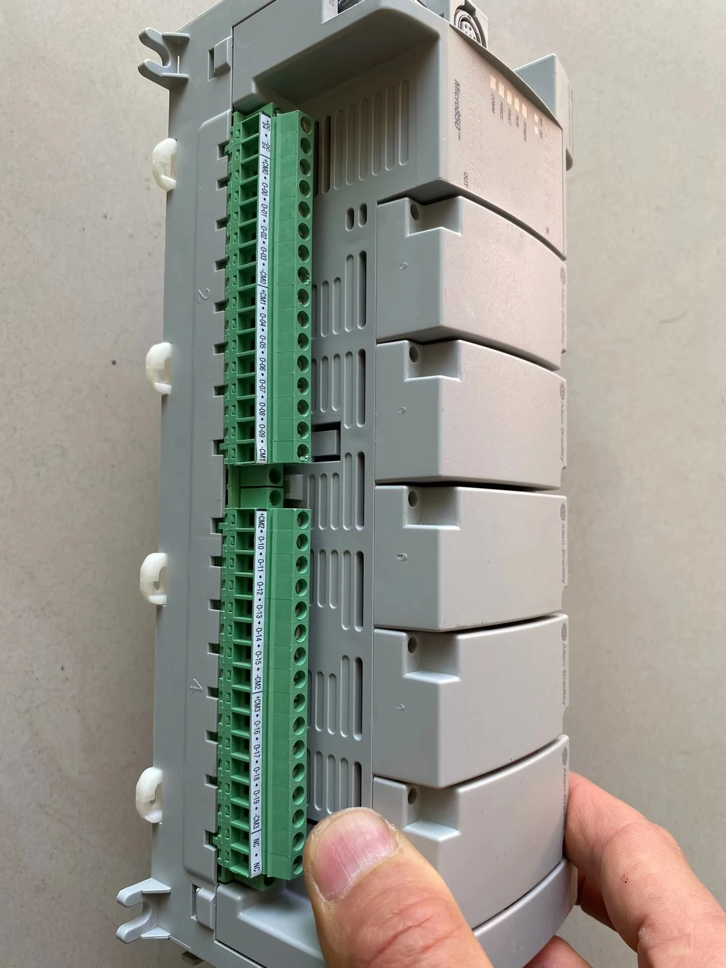 2080-L50E-48QBB Micro850 48 I/O EtherNet/IP Controller