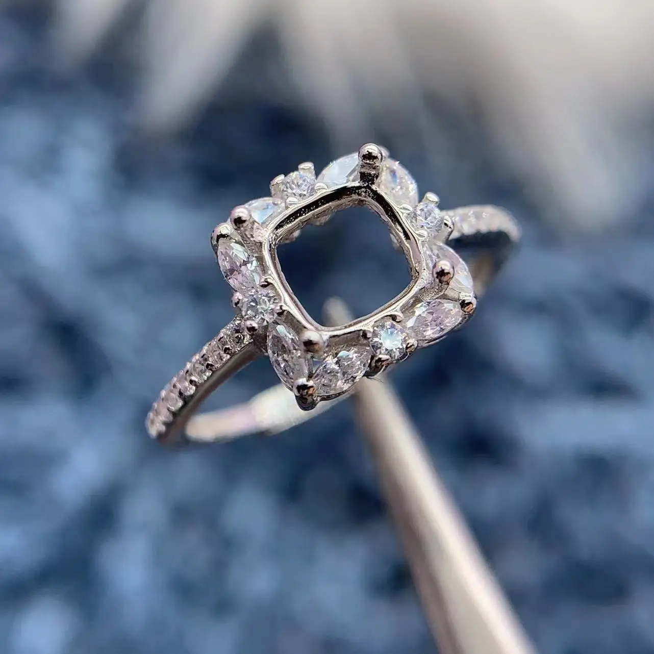 

MeiBaPJ Inlay Square 6 * 6mm Gemstone S925 Sterling Silver DIY Empty Ring Holder Women Fine Weddings Fashionable Charm Jewelry