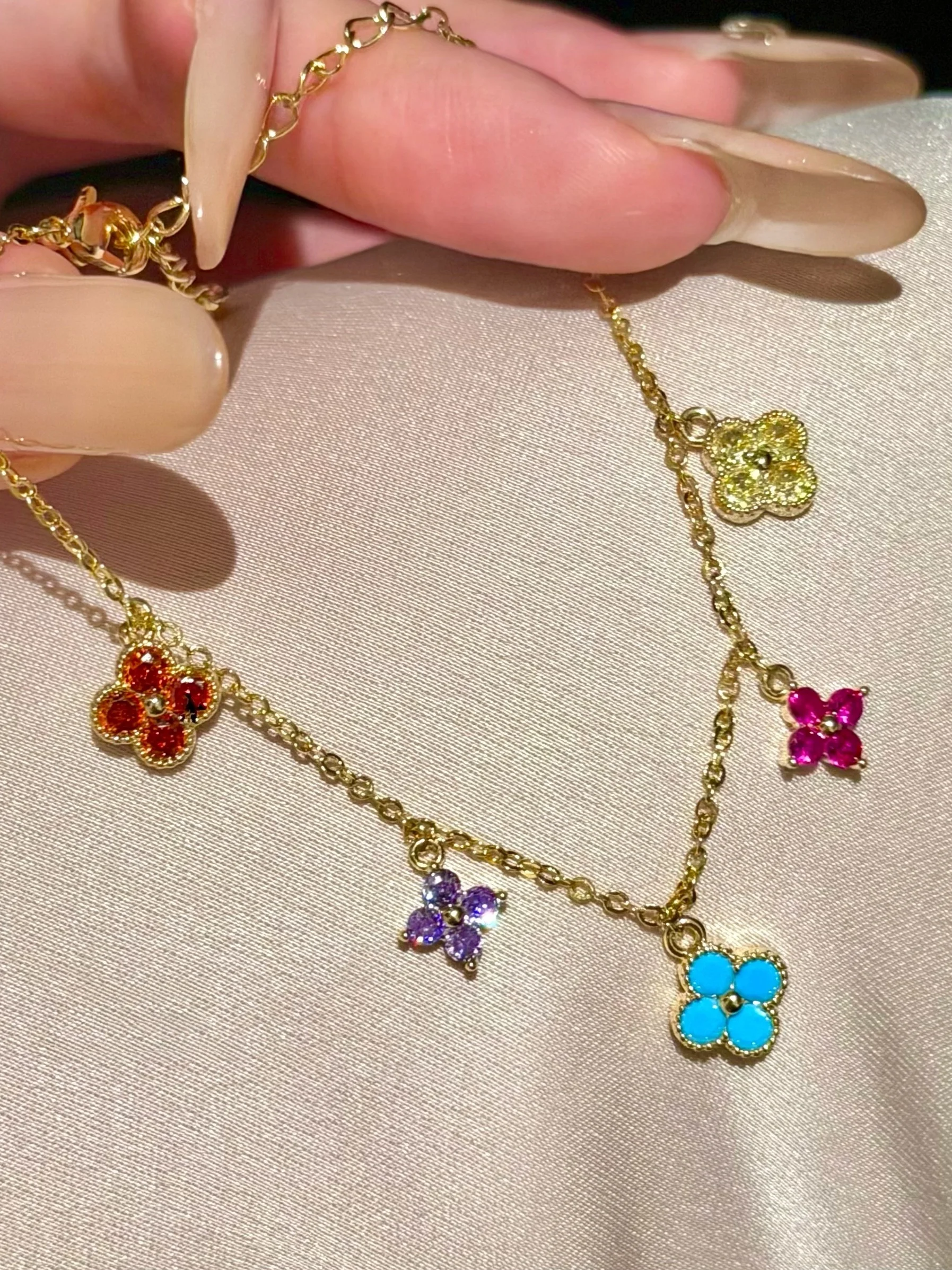 victoria-vh-jie-four-le-clover-nelace-women's-luxury-sensation-zircon-flower-ring-jewelry-faion-accories