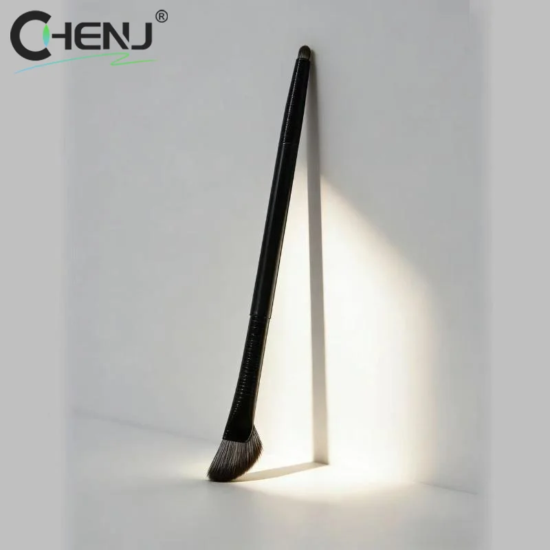 J Double-Headed Ultra Soft Flat Highlighting Brush Seamless Mixing Nose Shadow Brush No Shedding Makeup Brush For General Use