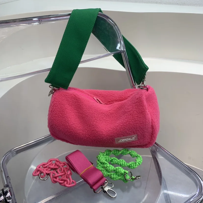 

Plush Wool women shouler bags Braided strap female Crossbody bags Light weight Gym Bag handbag panelled chain Axillary bags gree