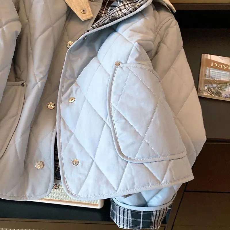 2025 feminino azul engrossado curto casaco de algodão quente com jaqueta de algodão e jaqueta de algodão, elegante pequeno emenda algodão c