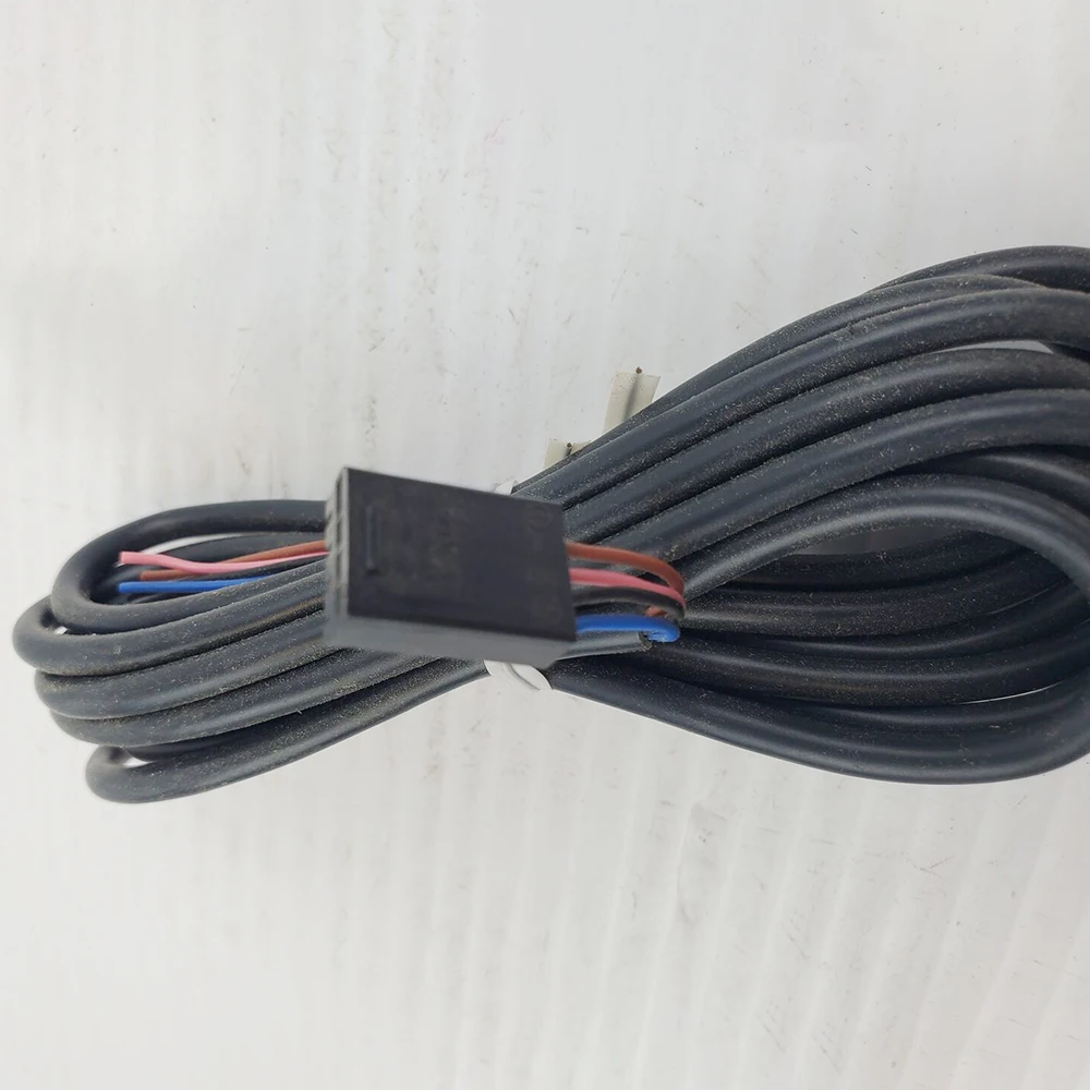 New E3T-FT11 Photoelectric Switch Sensor NPN Normally Open Induction 5-30MM High Quality Fast Ship