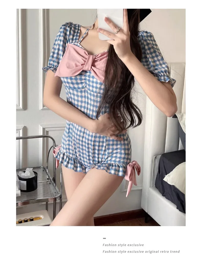 ชุดว่ายน้ําใหม่ชิ้นเดียวเชือกแขวนคอคอสาวหวานความปรารถนาอันบริสุทธิ์นักเรียนดูบาง