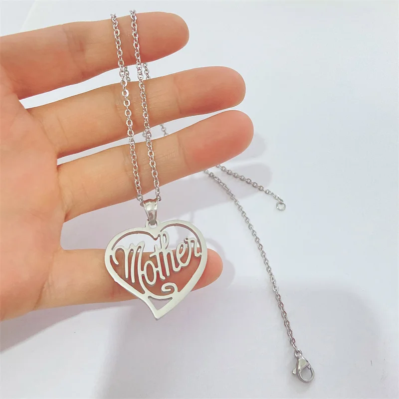 

Stainless Steel Mother Letter Peach Heart Pendant Necklace Creative