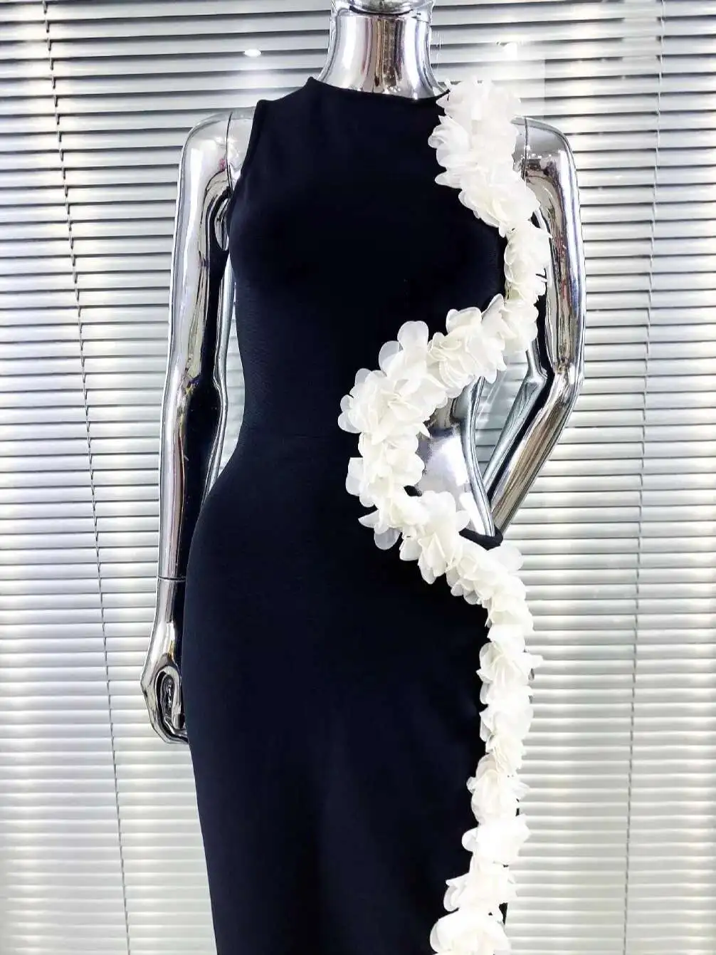 LEOSOXS Lady Sexy O Floral évider Extra longue moulante robe de pansement 2025 célébrité élégante soirée Gala fête robe d'anniversaire