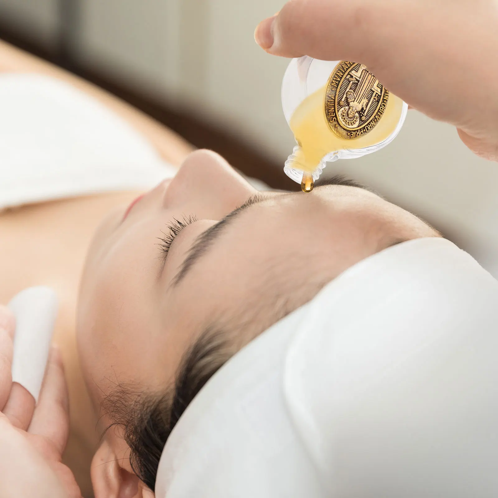 Botella de agua bendita de vidrio transparente, contenedor de Perfume recargable, adorno de Metal elegante a prueba de fugas para viajes religiosos, 6 uds., 15Ml