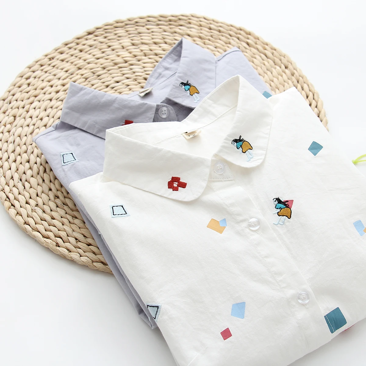 

Sweet Style Embroidery White Women Shirts Summer New Design 2023 All Match Casual Female Outwear Tops