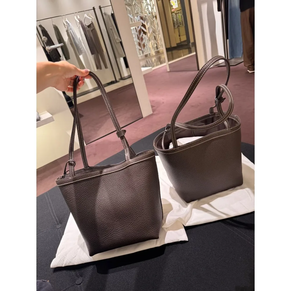 

First-layer Cowhide Bag Women Light Luxury High-end 2025 New Simple Leather Fashion Single Shoulder Portable Versatile Tote Bag