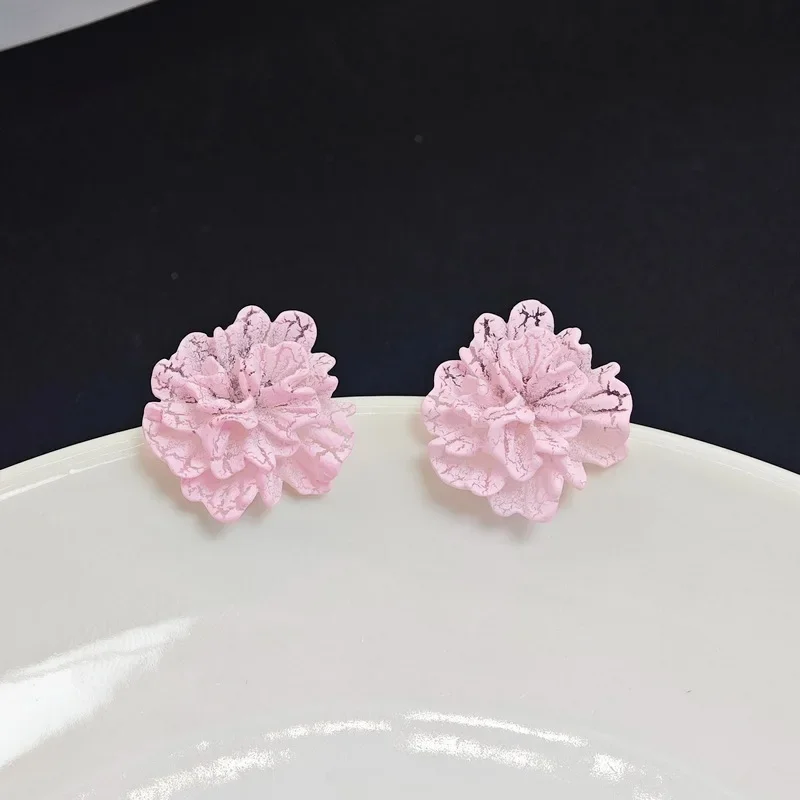 Pink Color Camellia Flower Stud Earring for Women Korean Style Temperament Simple Cute Ice Cracking Design Jewelry Brincos