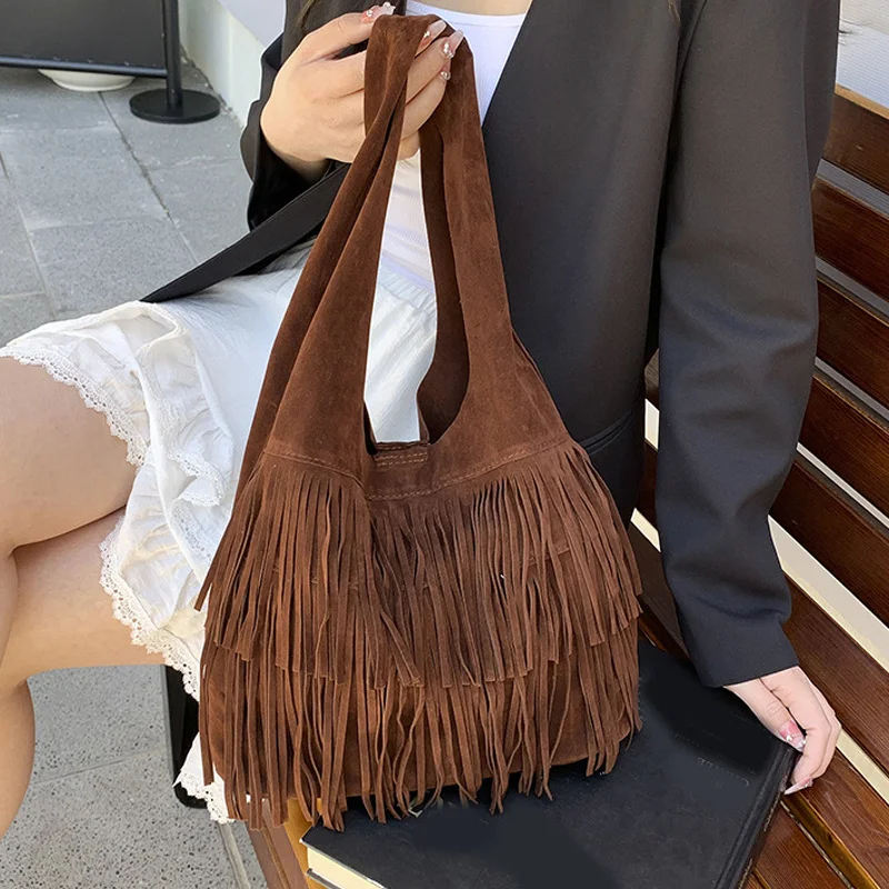 Wildleder-Quasten-Umhängetaschen aus hochwertigem Kunstleder, modische, geräumige, luxuriöse und beliebte Damen-Handtaschen, lässig, neu – Detail 4