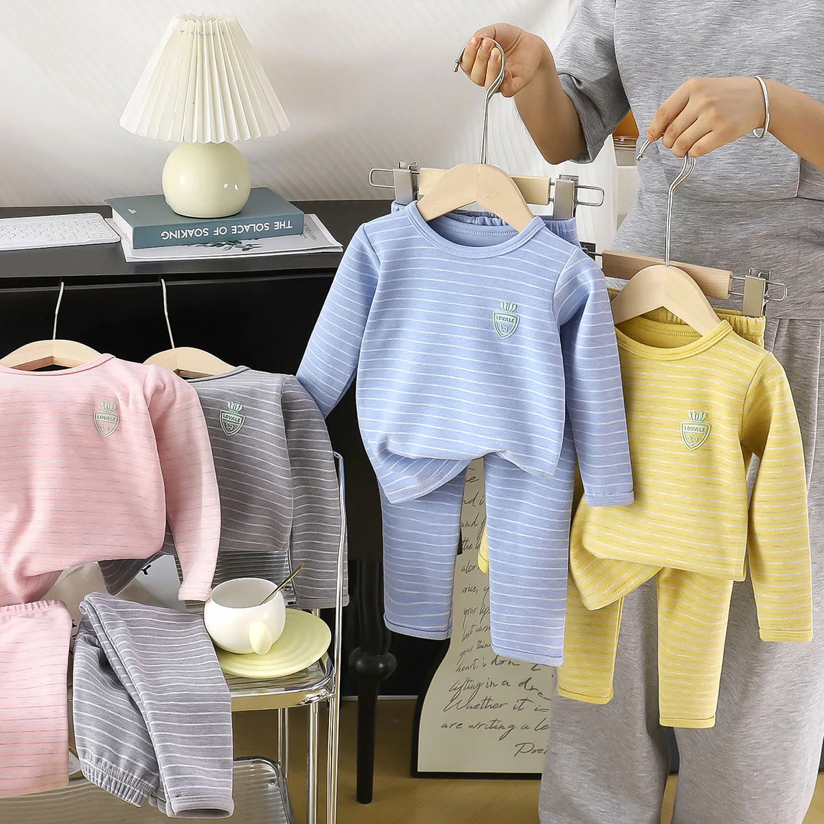 

Осенне-зимние детские пижамные комплекты, мягкий удобный детский пижамный костюм с круглым вырезом, повседневная свободная дышащая одежда для сна для мальчиков и девочек
