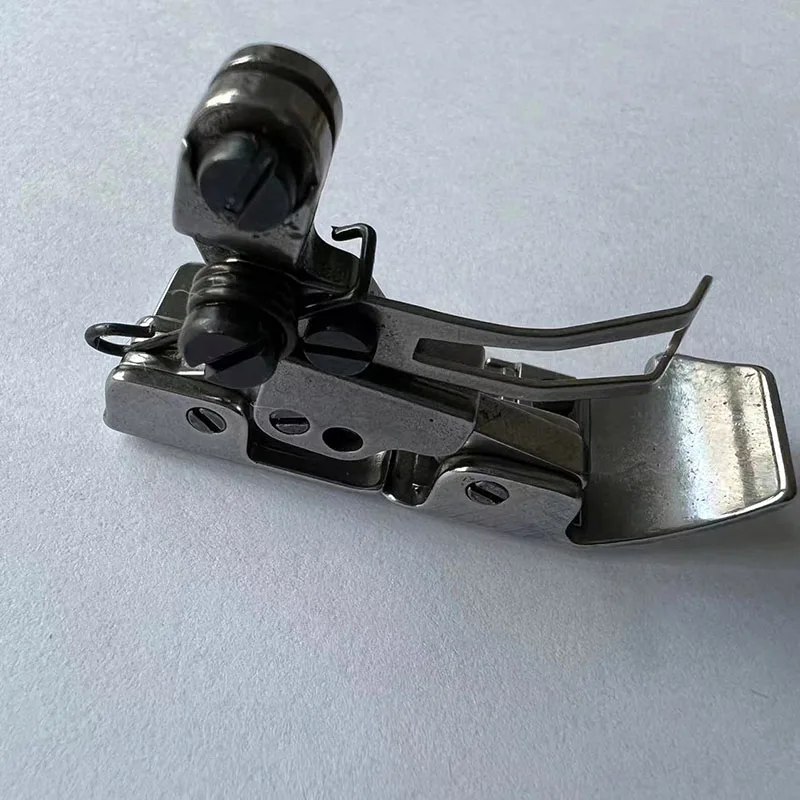 Q X YUN Sewing Machine Parts Overlock Machine 121-55560 JUKI MO-6716 Heavy Machine  Pack Sewing Machine Thread Presser Foot