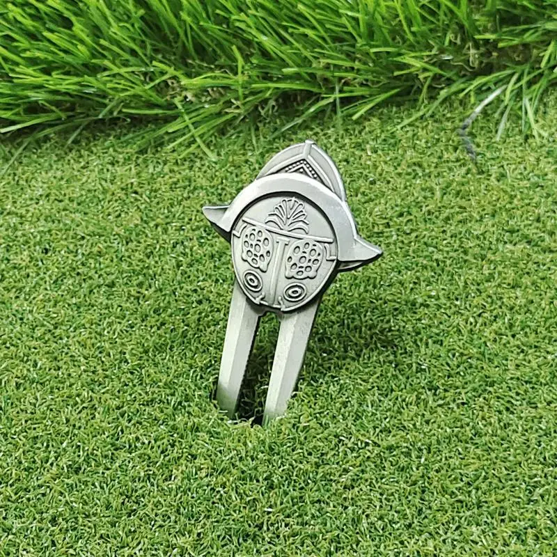 Golf Divot Tool Zinc Alloy Golf Repair Fork Magnetic Golf Ball Marker With Hat Clip Golfs Club Groove Cleaner Set Golfer Gift