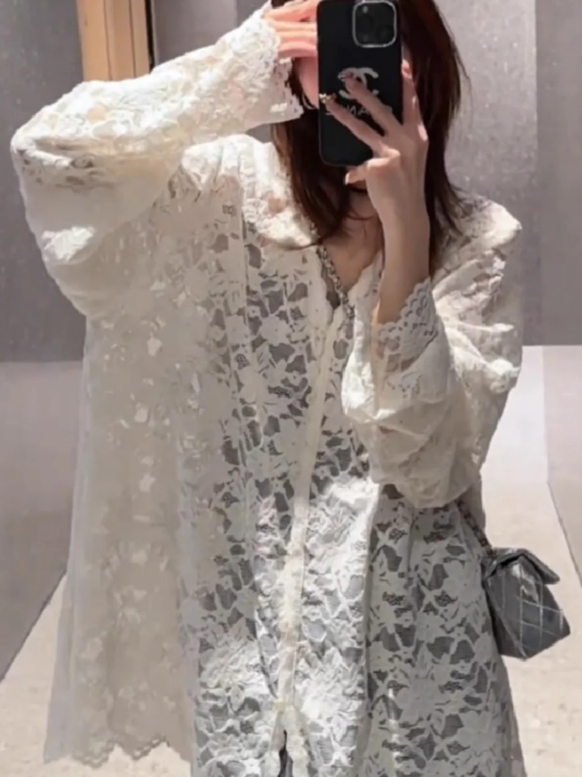 

Ele Hollow out V-Ne Long Sve Women's irt Lace Inner Wear Layering Top Mid-Length Korean Sle Commute Faion