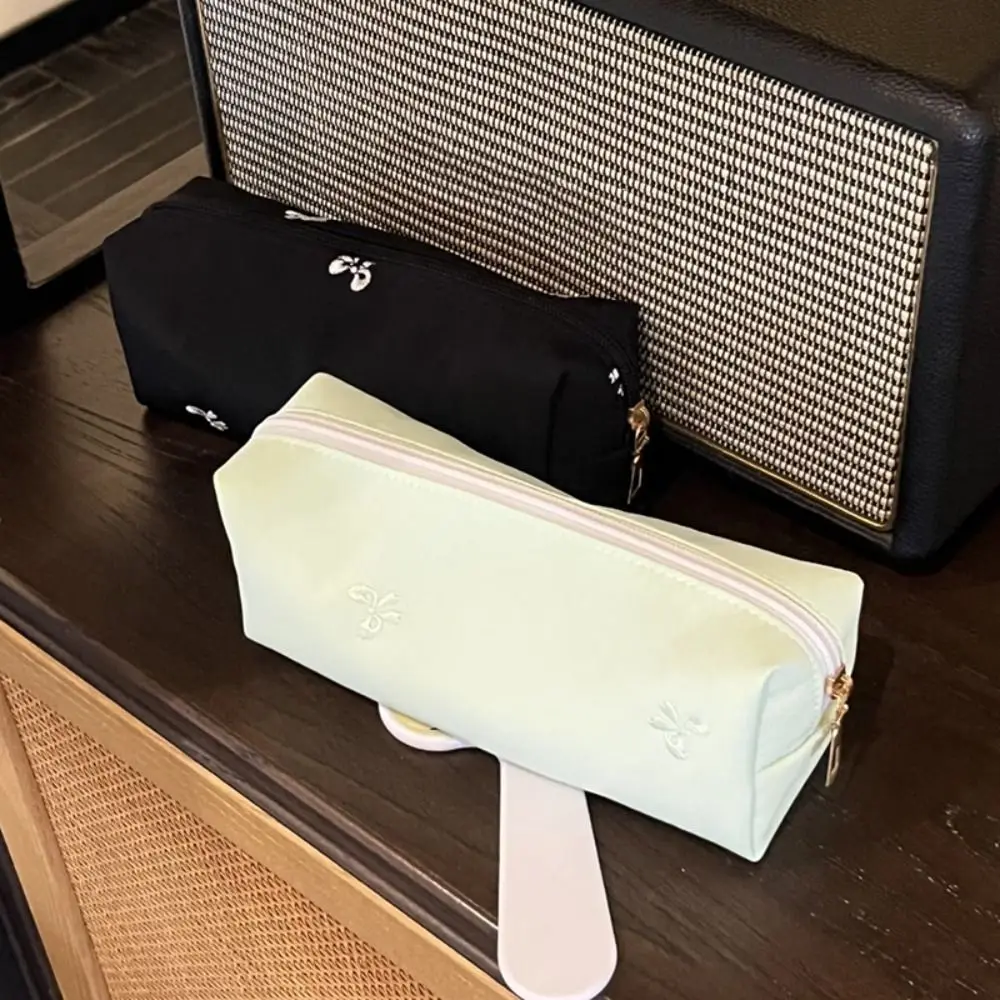 

Fashion Bowknot Embroidery Pen Bag Large Capacity Portbale Stationery Bag Pencil Case Students