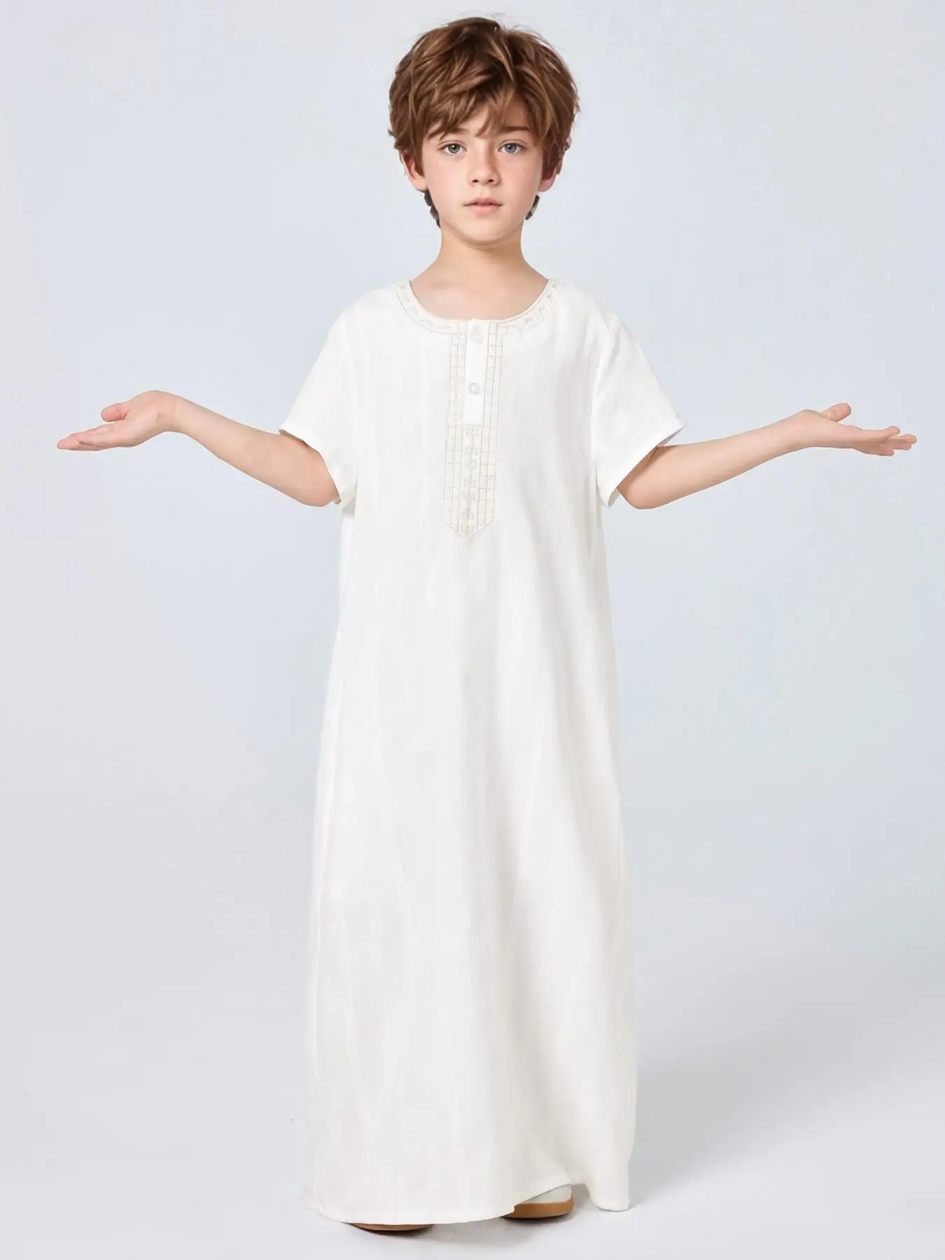 Thobe a maniche corte ricamato da ragazzo in tinta unita turco arabo musulmano mediorientale Dubai