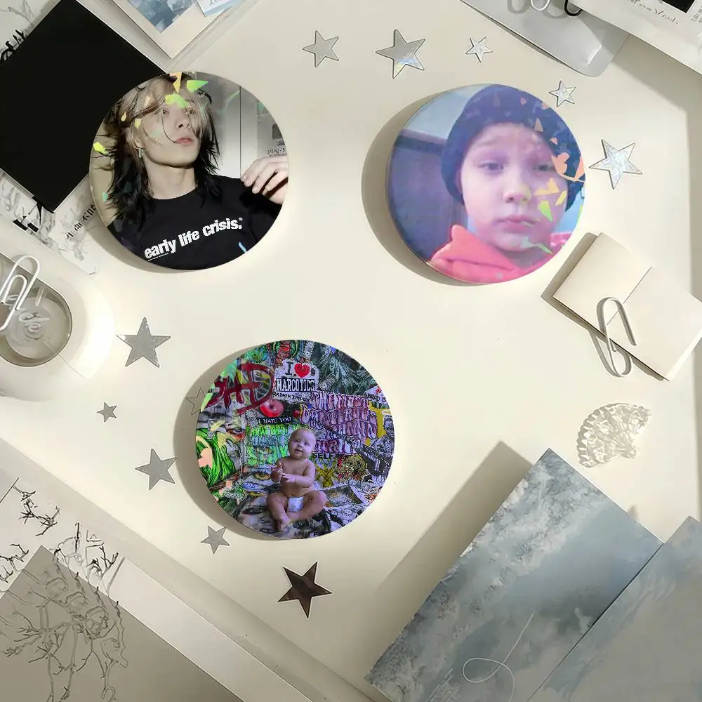 RAPPER N-Nettspend Early Life Crisis Laser Badge Creative Pins Brooch for Bag Clothes Hat Decor Gifts Fans Collect