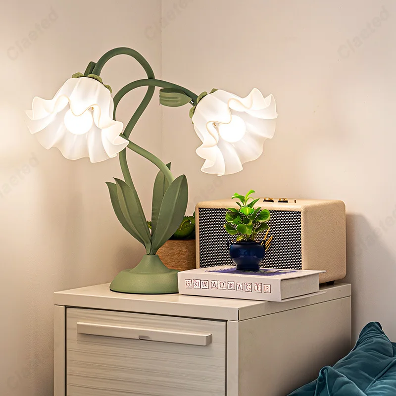 โคมไฟตั้งโต๊ะ LED ปรับได้ ดีไซน์สร้างสรรค์ สำหรับห้องนั่งเล่น ห้องทำงาน ห้องนอน โคมไฟตกแต่งสร้างบรรยากาศ