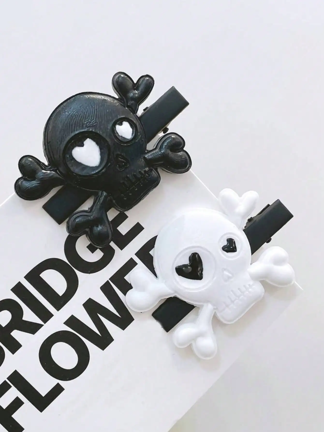 2pcs/1pc Gothic Style Side Clips, Skull Shaped Hair Clips, Women Hair Accessories, Bangs Clips