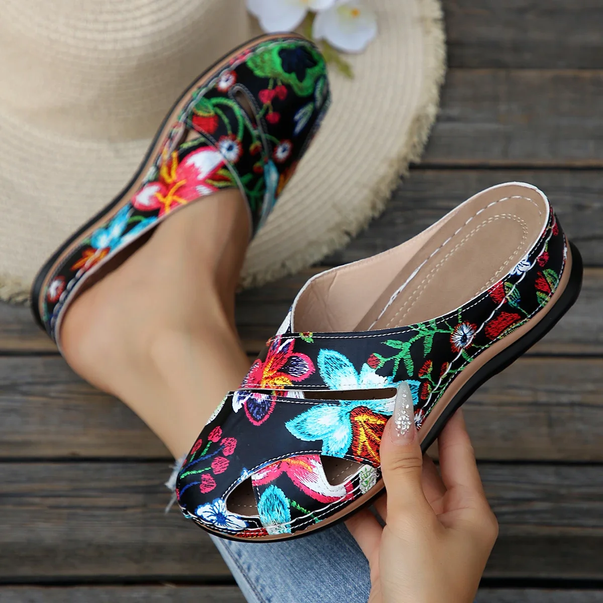 

Женские повседневные сандалии, разноцветная уличная обувь для женщин, летние новые модные пляжные удобные сандалии большого размера на танкетке, женские сандалии