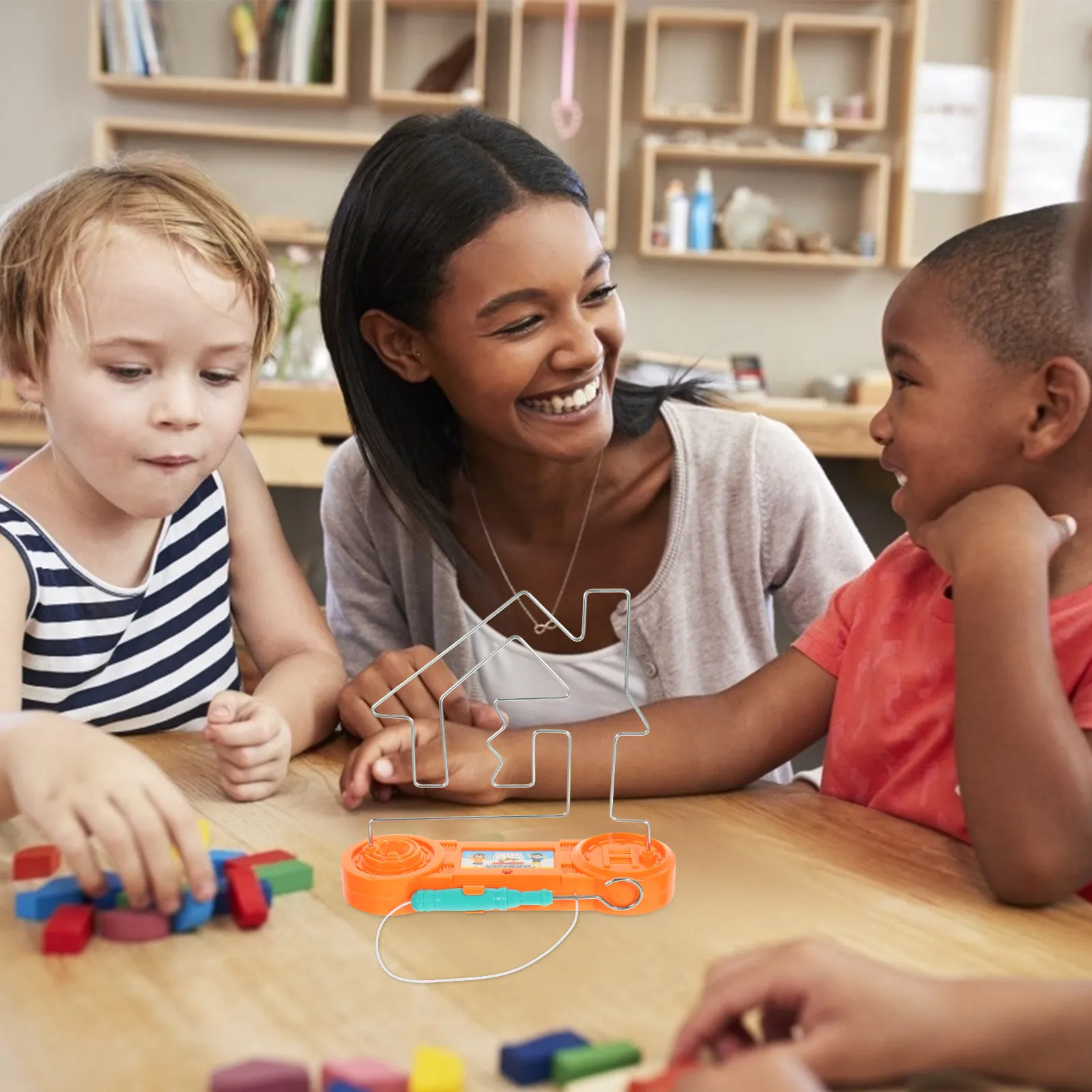 Set Gioco Labirinto Elettrico Interattivo per lo Sviluppo Intellettuale e la Concentrazione, Giocattolo Divertente per Bambini e Feste