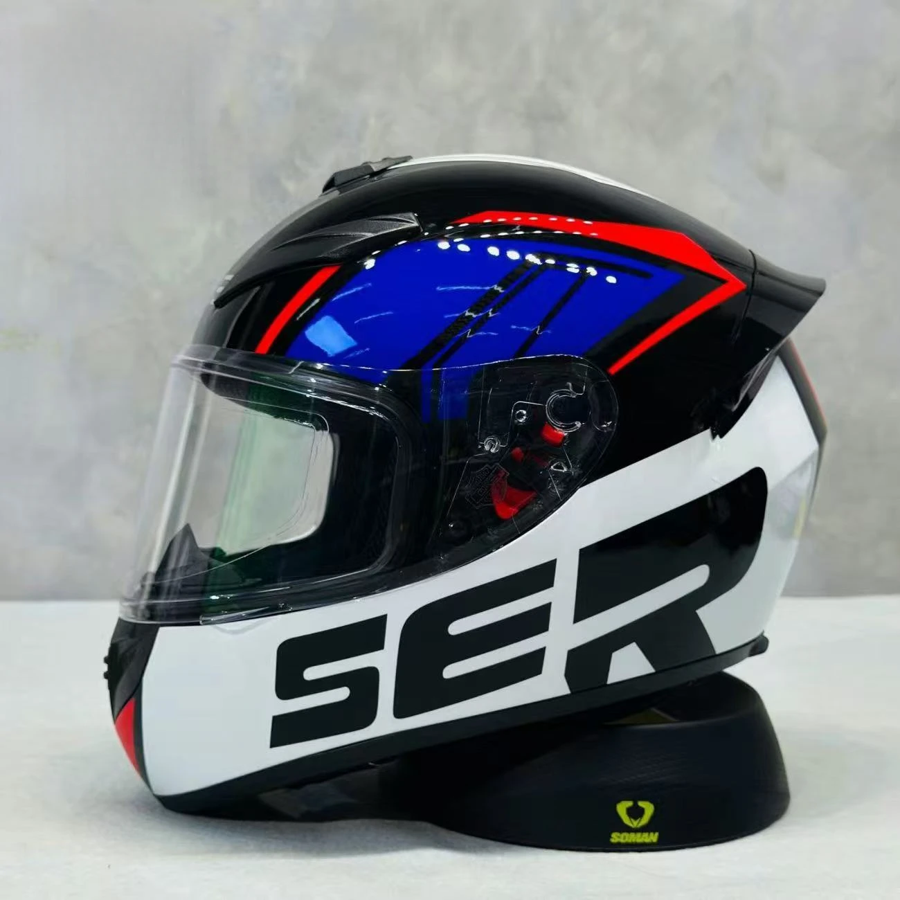 

Отличное значение полнолицевой мотоциклетный шлем с подкладкой EPS разных плотности, оптимизированный для ударопоглощения, сертифицированный DOT для взрослых