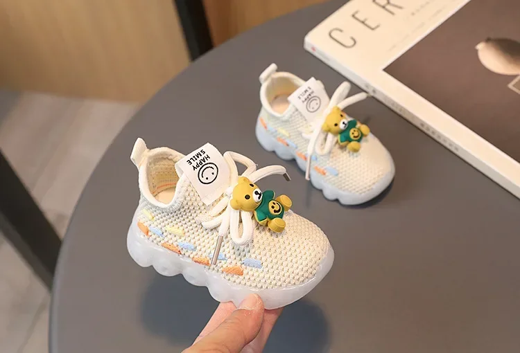 Mode kinder Leuchtende Turnschuhe LED Blinkende Schuhe für Mädchen Baby Casual Schuhe Frühling Herbst Heißer Verkauf Kleinkind Sport Schuhe – Detail 12