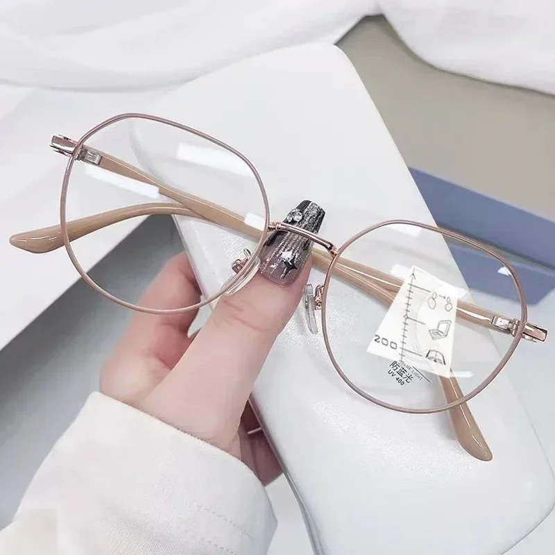 2024 Unisex Progressive Multifokale Lesebrille Mode Frauen Runde Presbyopie Brillen Männer Ultraleicht HD Computer Brillen – Detail 4