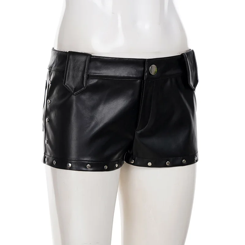 กางเกงขาสั้นหนังเทียมสไตล์พังก์ไบค์เกอร์ ประดับหมุด ตกแต่งกระดุม ทรงสลิมเอวต่ำ สไตล์แฟชั่น Y2K สตรีทแวร์