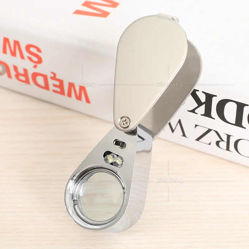 30X Jewelry Magnifying Glass All-Metal with 2 Led Lights Pocket Illuminated Loupe Triplet Glass Diamond for Jade Appreciation